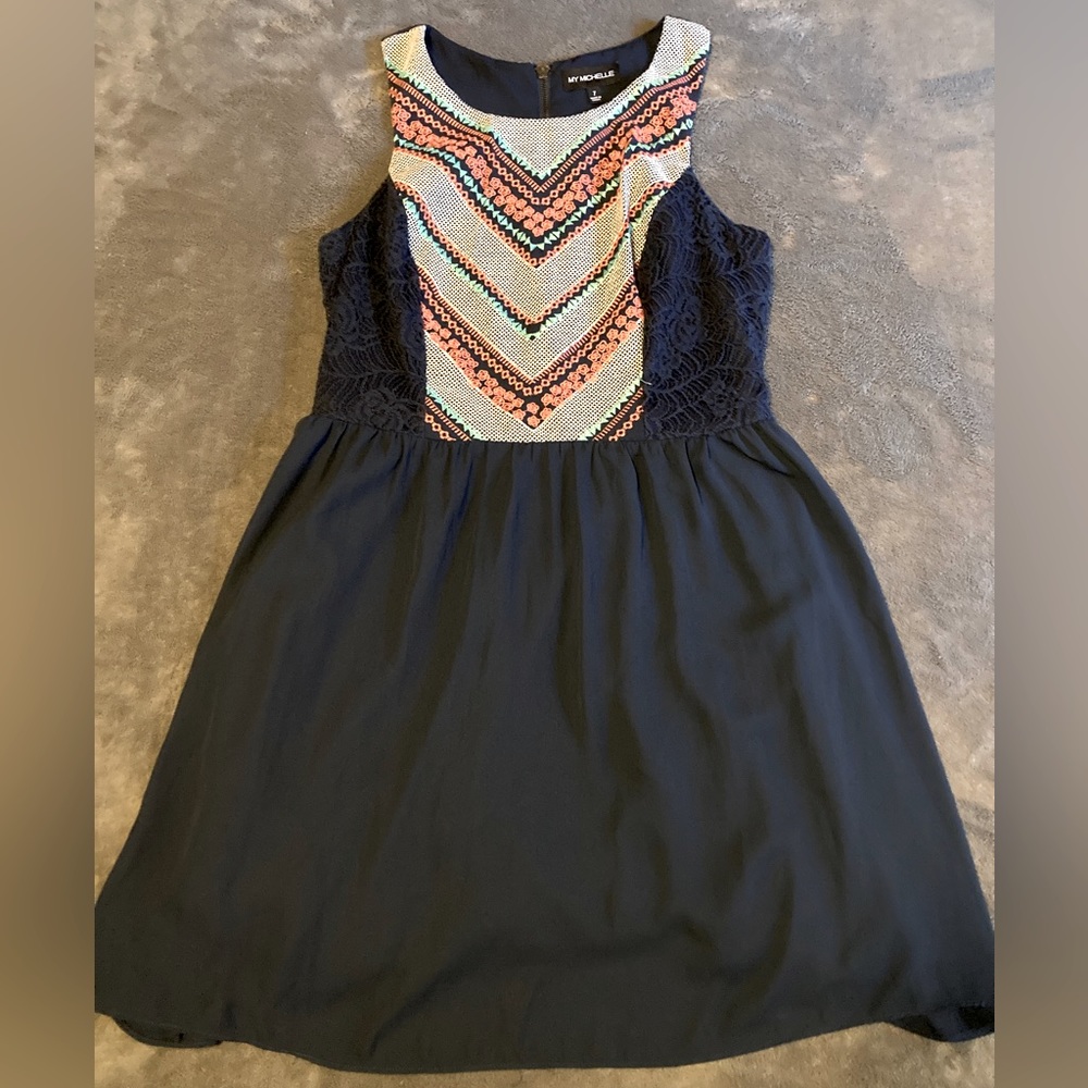 Blue dress with pattern front!